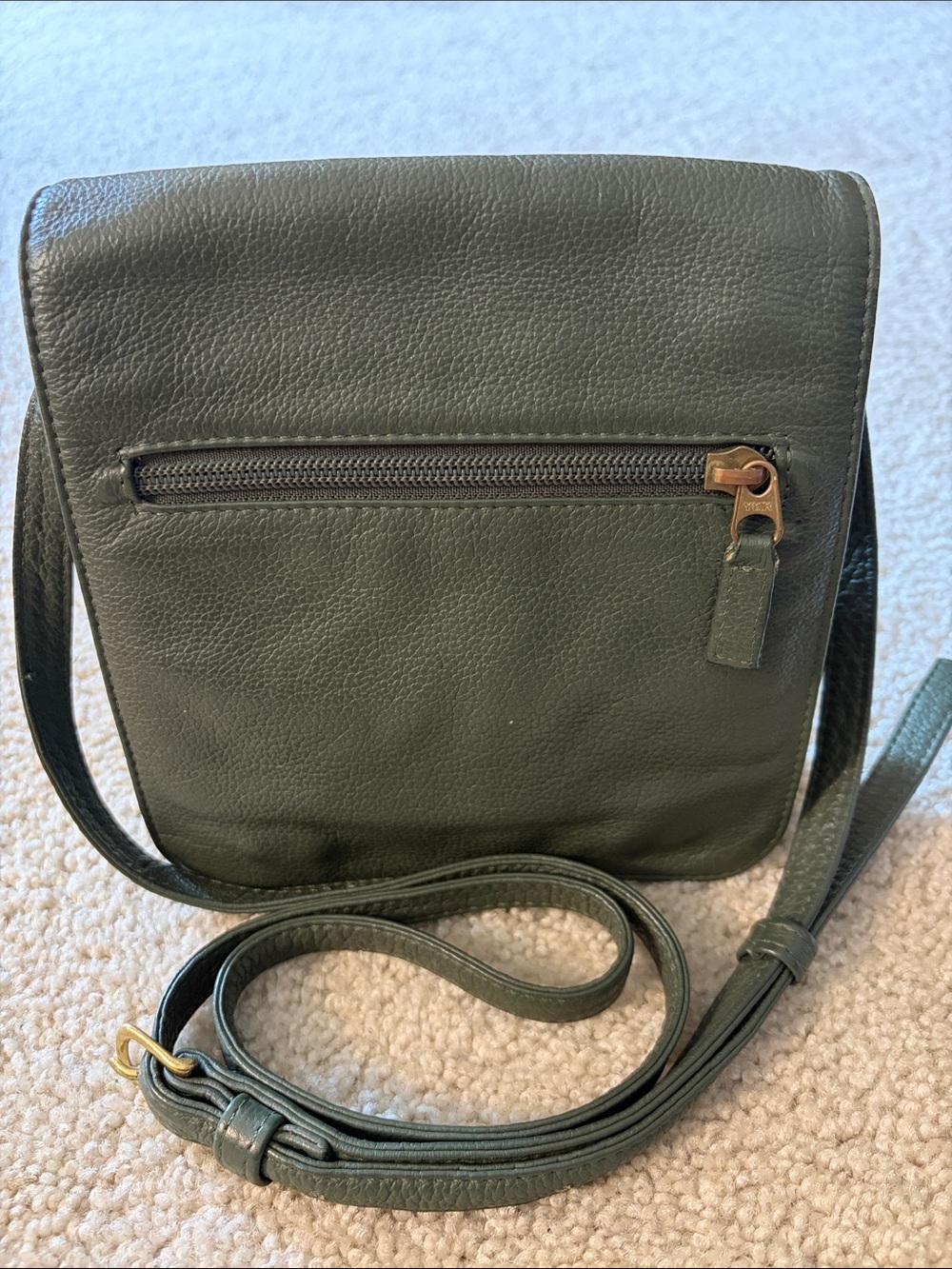 J.P. Ourse & Cie Women’s Vintage Green Leather Flat Compact Crossbody Bag